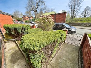 Front garden- click for photo gallery